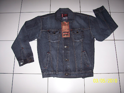 RUMAH KAOS DAN JEANS BRANDED JAKET LEVI S 501 UKURAN M L 