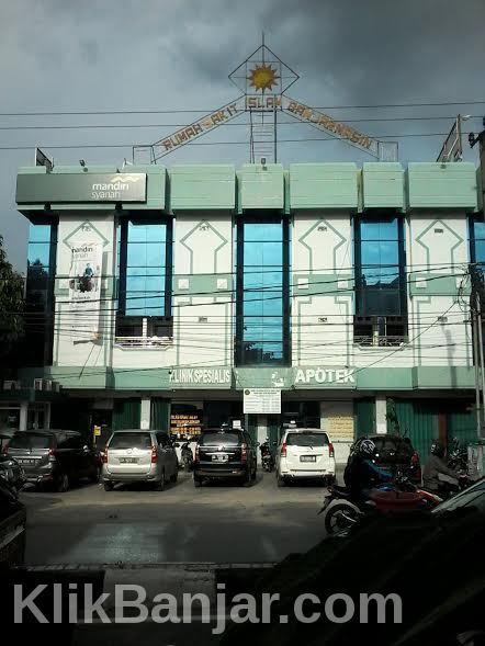 Rumah Sakit Islam, di Jalan S. Parman, Banjarmasin 