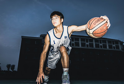 China- Em trai thẳng đội tuyển bóng rổ