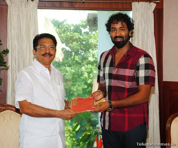  Manchu Vishnu With Vidyasagar Rao Governor of Maharashtra photos,Manchu Vishnu With Vidyasagar Rao Governor of Maharashtra pictures,Manchu Vishnu and Vidyasagar Rao Governor Mh