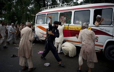 Photo Of Floods In Pakistan Seen On www.coolpicturegallery.net