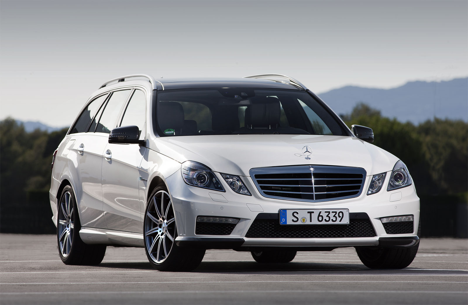 ... fikeqyfvZhE/s1600/Mercedes-Benz+E63+AMG+Wagon+Hd+Wallpapers+2012_.jpg