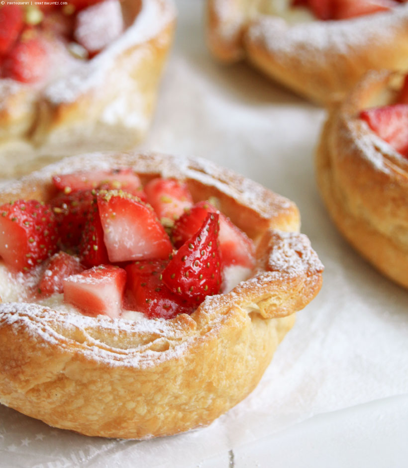 Croissant-Muffins mit Erdbeeren