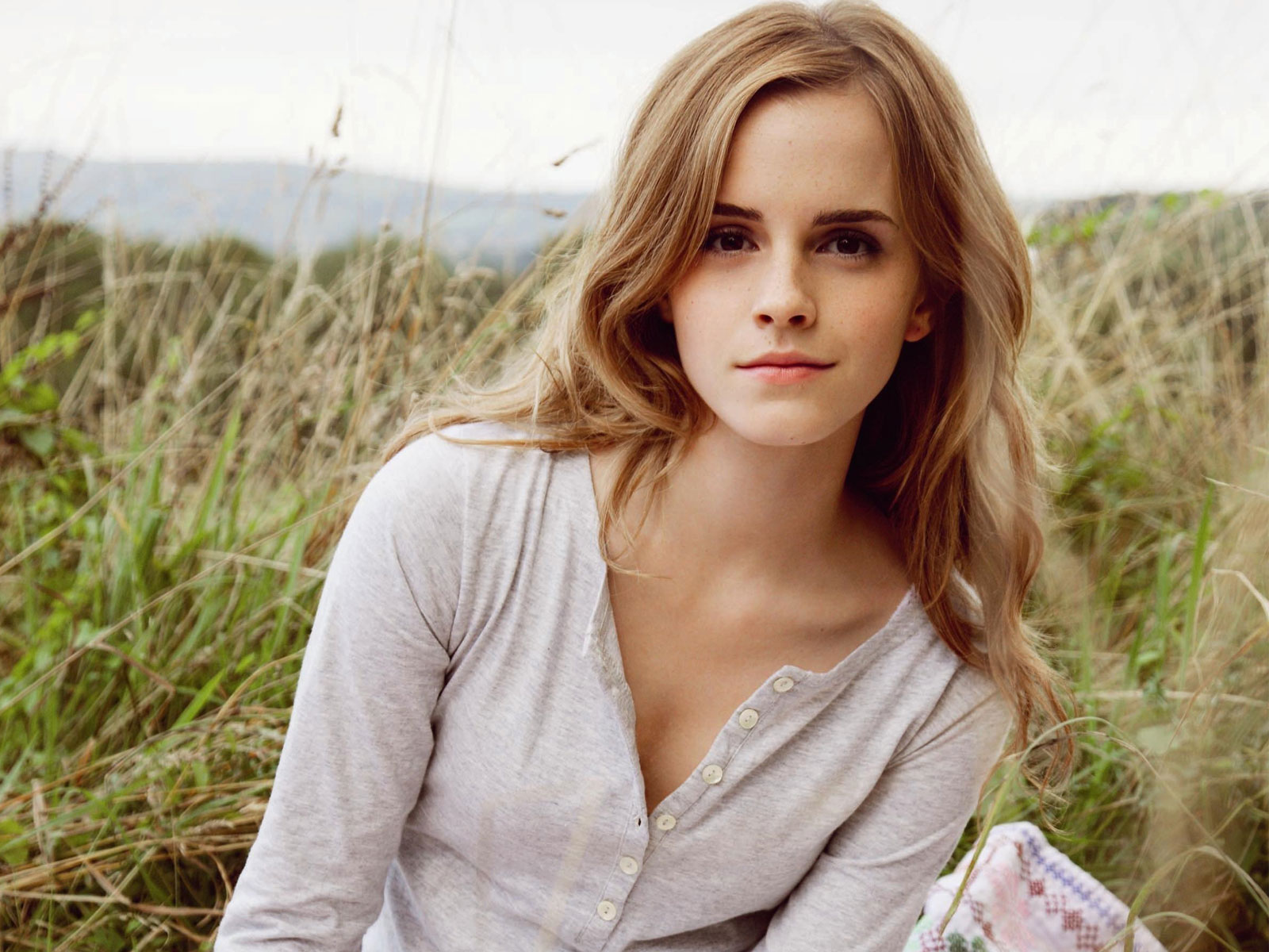 Emma Watson Wallpapers