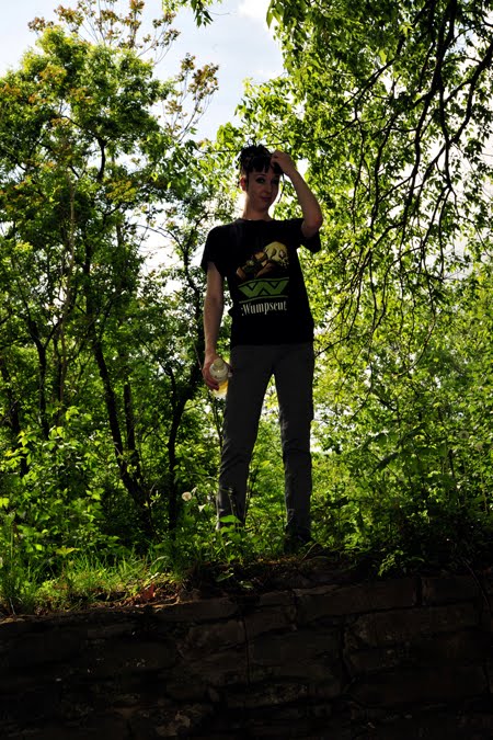 Raivyn hiking, :wumpscut: Schrekk & Grauss t-shirt, grey unionbay skinny jeans, industrial goth alt model