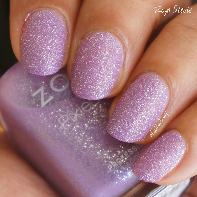 NailaDay: Zoya Stevie