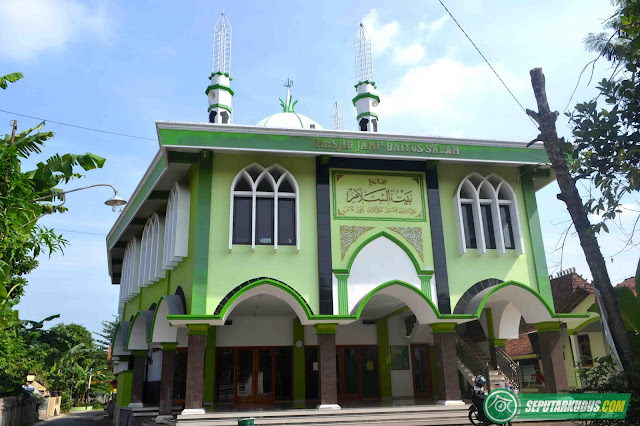 desain Masjid Baitussalam