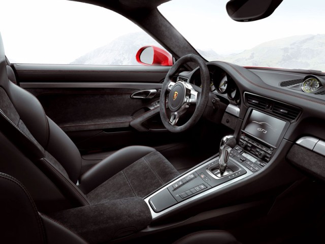 Porsche 911 GT3 2014 interior