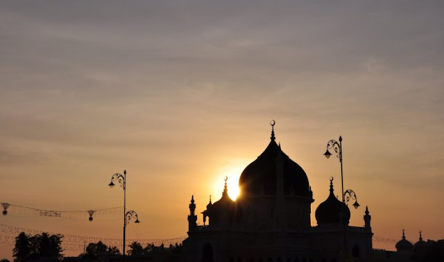 Cahaya Allah Ada di Setiap Masjid