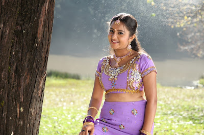 bhama_new_hot_wet_stills_photos_01.jpg (800×533)