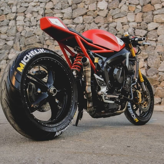 Yamaha FZ6 2009 By Lucky Custom Hell Kustom