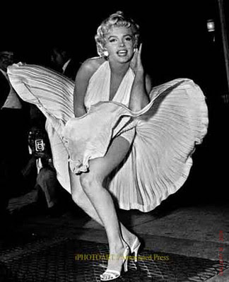 Marilyn Monroe Blowing Dress 2