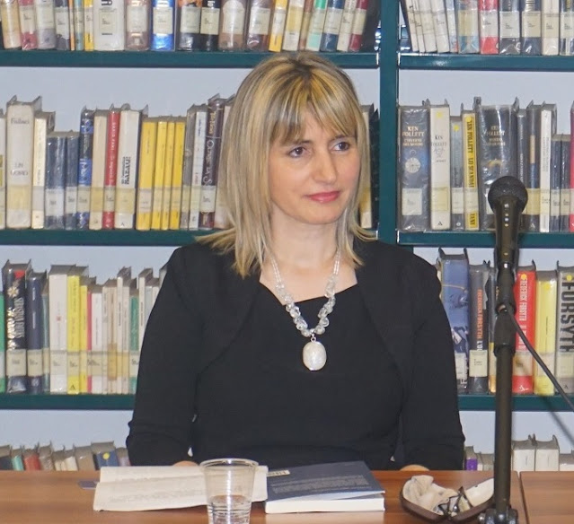 La scrittrice albanese Irma Kurti inizia il 2021 con il primo premio letterario in Italia