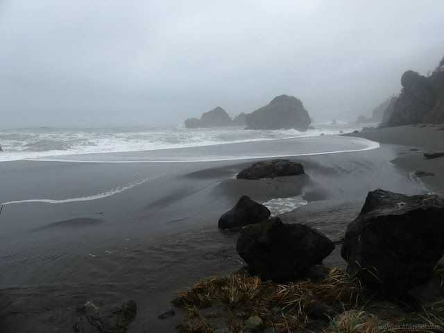 12: wave vanishing into the sand