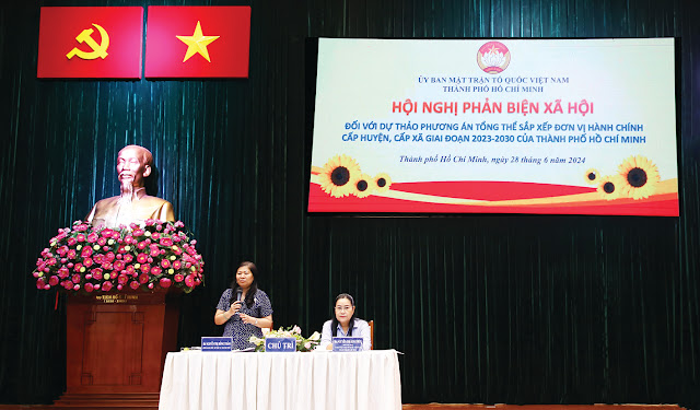 Đồng chí Nguyễn Thị Hồng Thắm phát biểu tại hội nghị phản biện.  (Ảnh: TC)