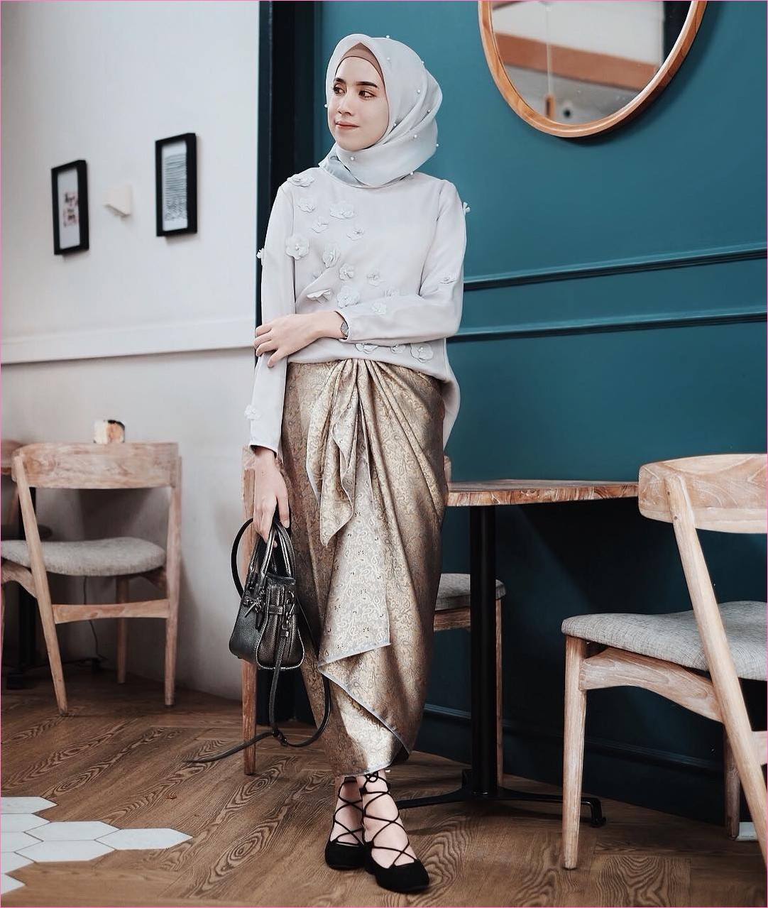 22 Outfit Baju  Kondangan  Berhijab Ala Selebgram 2019 
