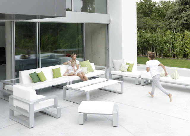 Latest trends design reflect living outdoors