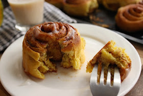 pumpkin cinnamon roll