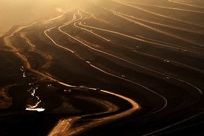 World�s Largest Artificial Pit -West Open Pit of Fushun Coal Mine 