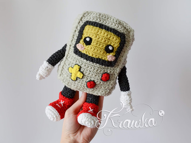 Krawka: Retro robot console game crochet pattern in PDF by Krawka