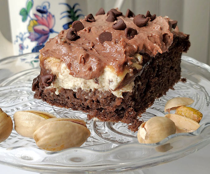 chocolate cake with cannoli filling