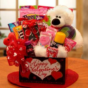 Right now Bea's Gift Baskets and Gifts is offering FREE SHIPPING on ...