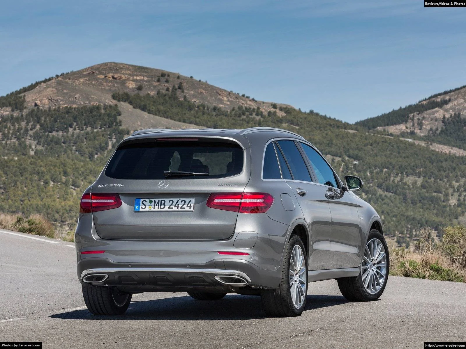 Hình ảnh xe ô tô Mercedes-Benz GLC 2016 & nội ngoại thất