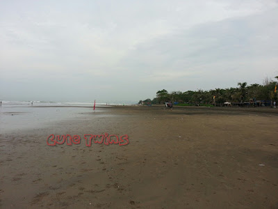 Suasana Pantai Seminyak Bali