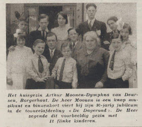 Het gezin Arthur Moonen-Dymphna van Deursen uit Borgerhout met hun 11 kinderen.