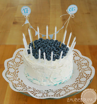 Blaue Ombre-Torte mit Heidelbeeren, Geburtstag, Geburtstagstorte