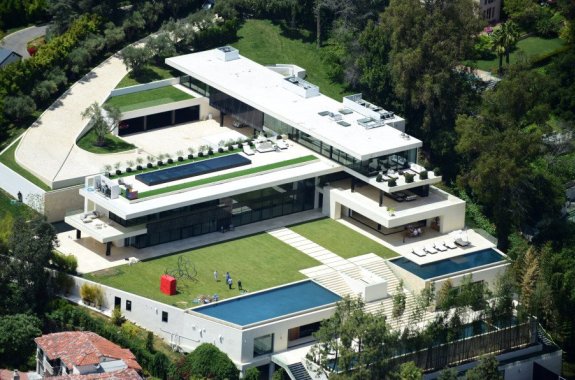 Jay Z And Beyonce Reportedly Buying A N1m Mansion In Beverly Hills Photos