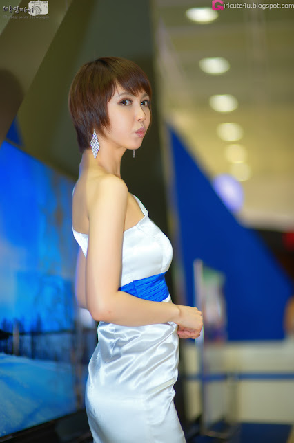 1 Kang Yui -  World IT Show 2012-very cute asian girl-girlcute4u.blogspot.com