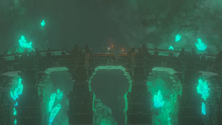 Link and Zelda on a bridge in an underground area