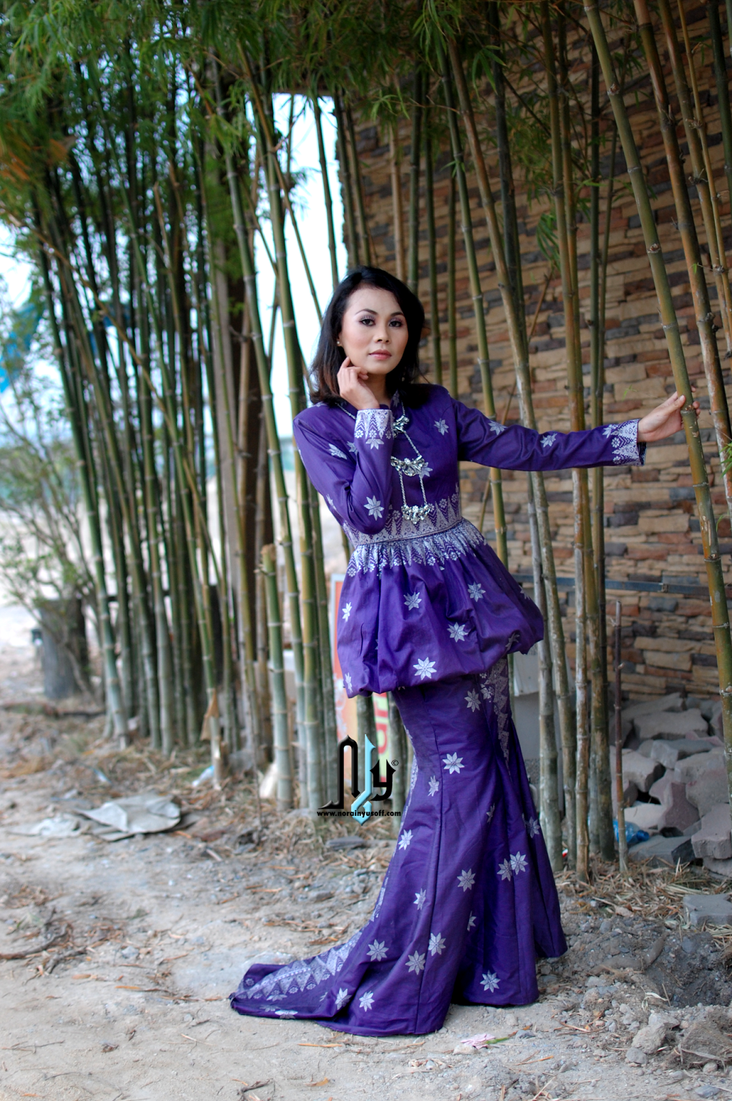 Outdoor Photoshoot Pengantin Perempuan