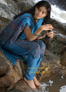 Neetu Chandra Bollywood Actress and Model Photo