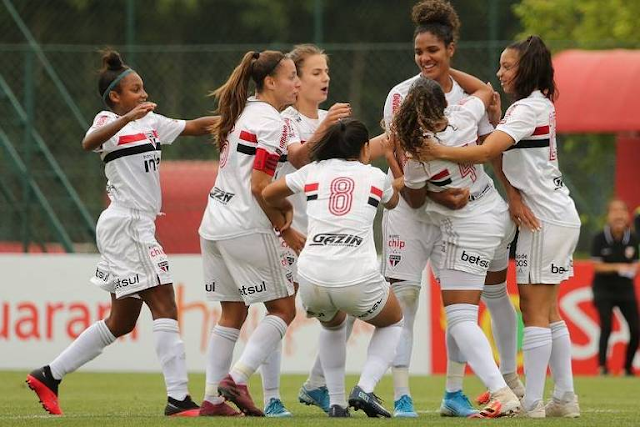 Futebol feminino não é piada