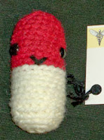 http://www.beeskneesactivities.com/html/tutorials/crochet/capsule.html