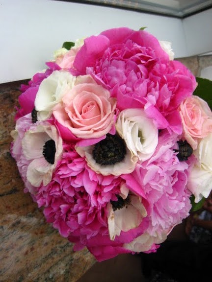 white poppies with black centers and white and pink roses