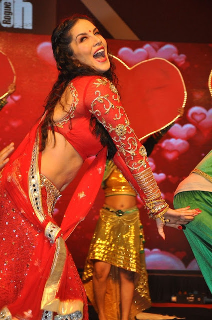 Sunny Leone Hot in Red Saree