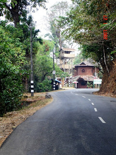 The road on the Nilgiris...
