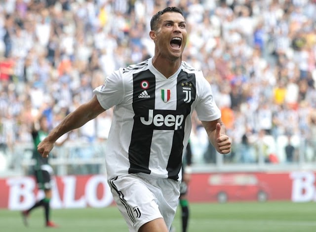 Case Closed! Cristiano Ronalo Bertahan di Juventus