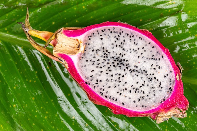 Dragon fruit - The nutritious fruit | Benefits | Smoothie recipe | Side effects | HEALTHIIFITT |