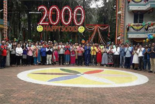  Taarak Mehta Ka Ooltah Chashmah team celebrating 2000 episodes