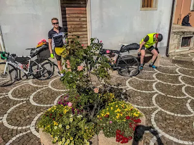 bike rental brindisi rome cycling appia route apulia italy