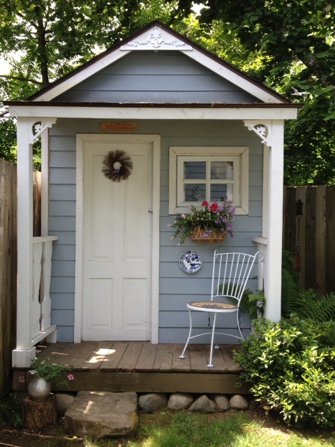 lady anne's cottage: more charming garden sheds...