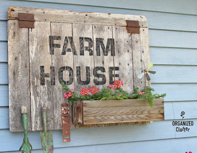 Decorating the Junk Garden Potting Bench  #oldsignstencils #stencils #containergarden #flowergarden #galvanized #farmhouse #junkgarden #gardenjunk #rusticgarden #geraniums #annuals