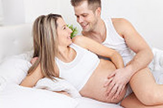 Bolehkah ibu hamil 8 bulan berhubungan intim suami istri?