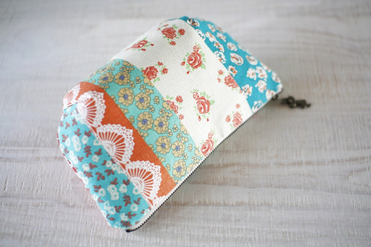 How to make tutorial vintage cosmetic bag purse. DIY step by step tutorial instruction. 