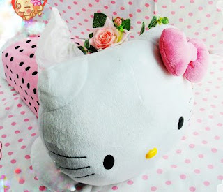 Hello Kitty Polka Tissue Box