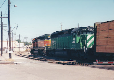 Burlington Northern SD40-2 #7278 in Vancouver, Washington, in August 2000